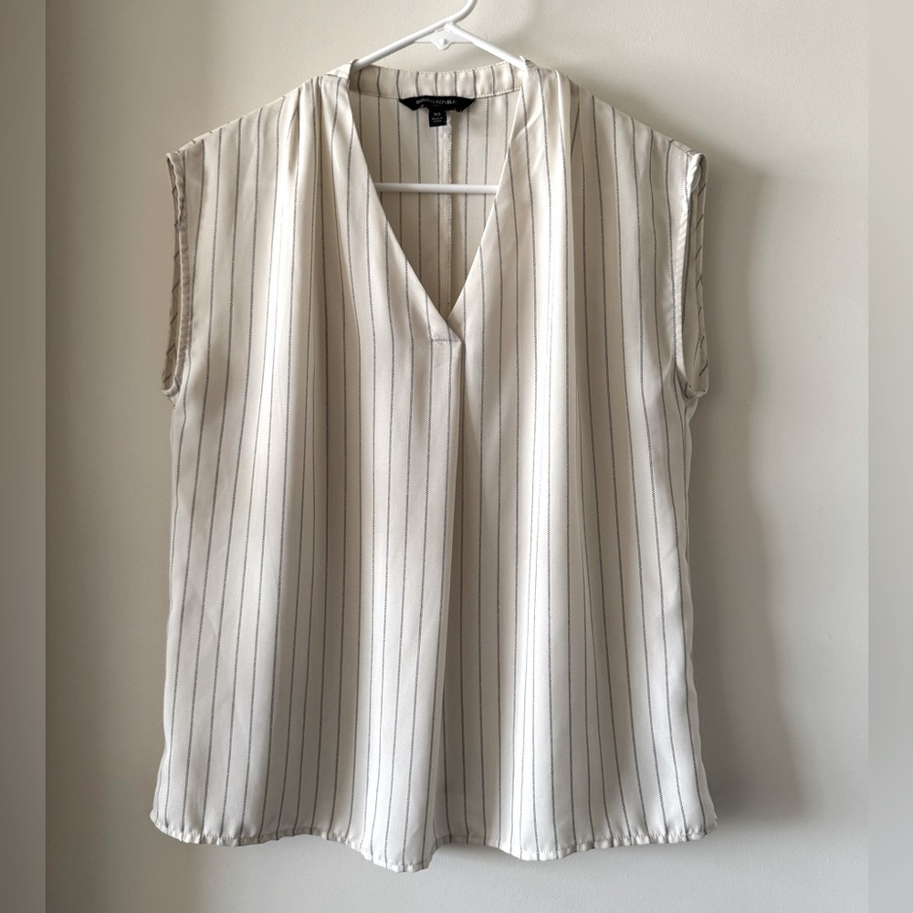 EUC Banana Republic Pinstripe Too